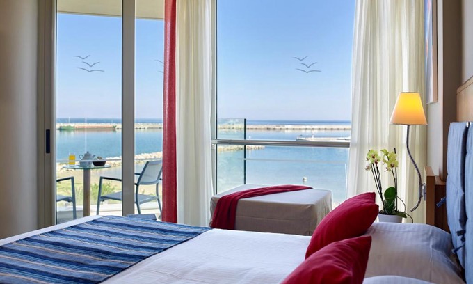 Rethymno Hotel | Kyma Suites Beach Hotel