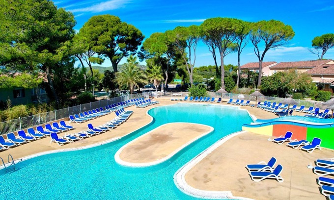 Calvisson Apartment | L'écrin du mas, 4 guests, Pool in Calvisson