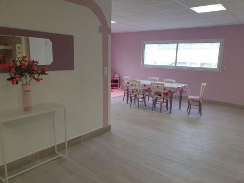 Nailloux Apartment | L'arche rose