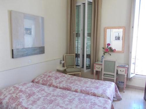 Saint-Jean-Cap-Ferrat Hotel | L'Oursin