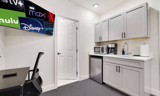 East Stroudsburg Apartment | L310 · The Lack - Queen Suite -B10 -SPF