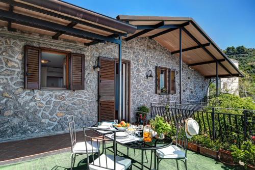 Marina del Cantone House | La Baia Dello Chalet