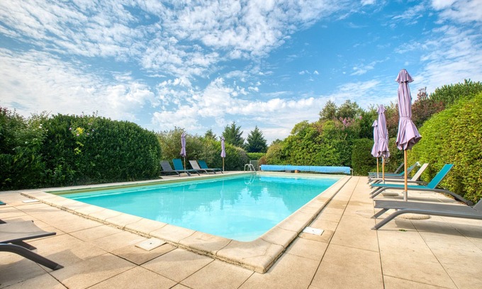 Le Buisson-de-Cadouin House | La Bergerie – Charming House with Shared Pool