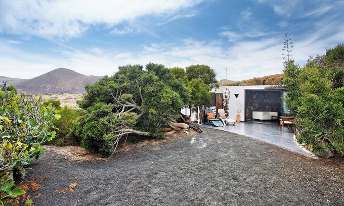 Haria Villa | 'La Bodeguita House' with Sea View, Private Terrace and Wi-Fi