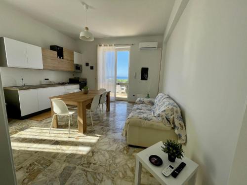 Milazzo Apartment | La casa di Felice [Milazzo, Tono]