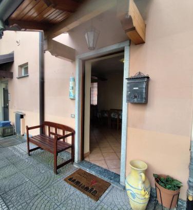 Valmadrera Apartment | La Corte dell'Accoglienza Valmadrera