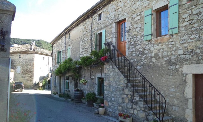 Saint-Maurice-d'Ibie Bed & Breakfast | La Dame Blanche