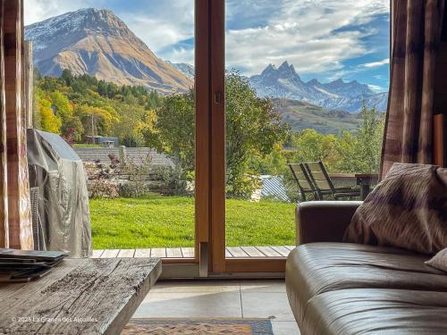 Albiez-le-Jeune Ski Chalet | La Grange des Aiguilles