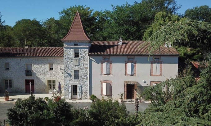 Servies House | La Métairie Haute - SERVIES