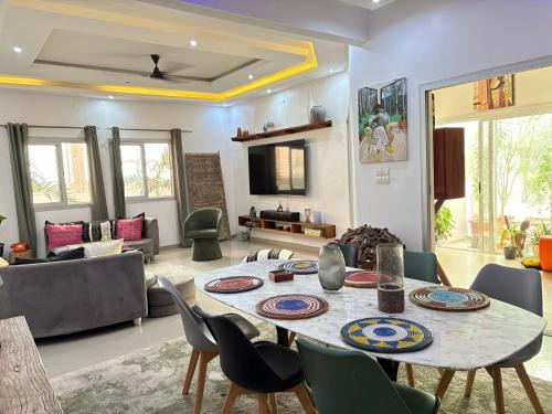 Ouakam House | La Maison des Couleurs