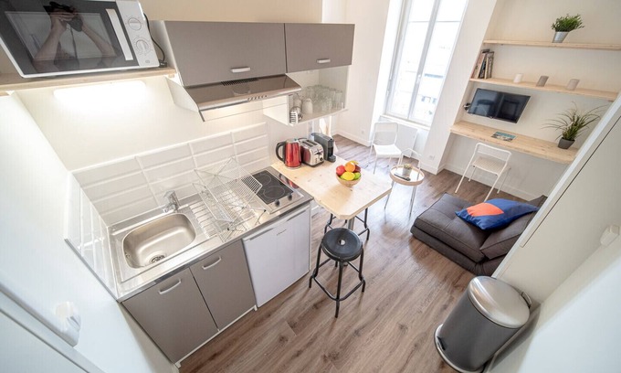 Les Poulettes Apartment | La Maison Gratte Ciel-Appartement Londres-Jardin