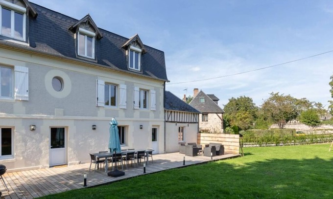 Pennedepie House | La Maison Josélise – 4★ | Family & Countryside | 10 guests