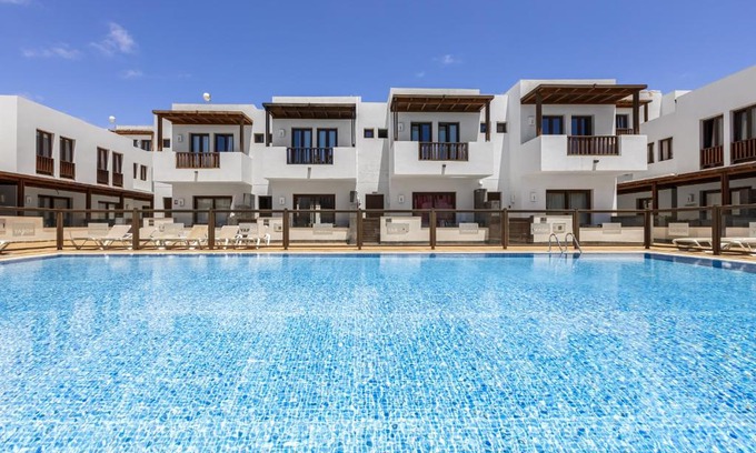 Puerto Calero House | La Malvarrosa