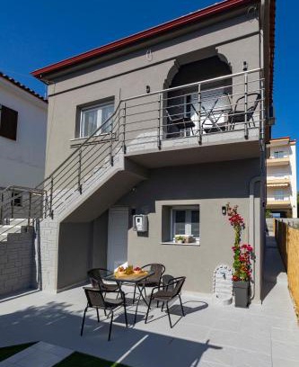 Kallikratia Apartment | La Petite Maison