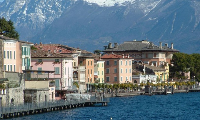Gargnano Apartment | La Piazzetta