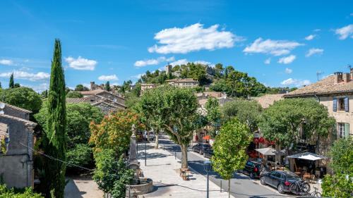 Eygalieres Apartment | La Terrasse d'Eygalières