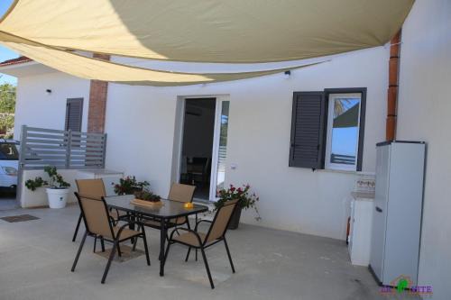 Trapani House | La Vite