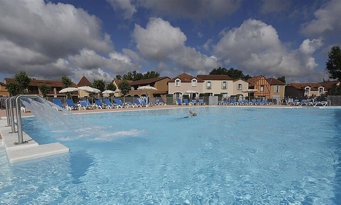 Monflanquin Ski Chalet | Lac Mondesir Monflanquin Villa T3 3p6p