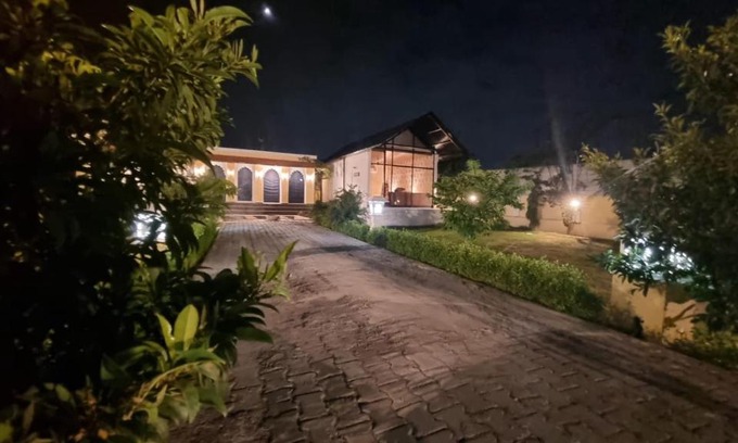 Jaipur House | Lager : The Farm Stays