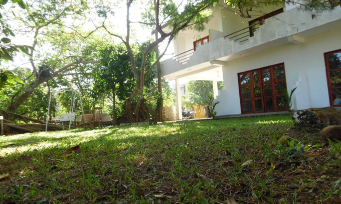 Talalla House | Lagoon Beach Resort