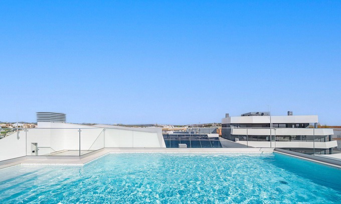 Lagos Apartment | Lagos Modern 2 With Pool by Homing