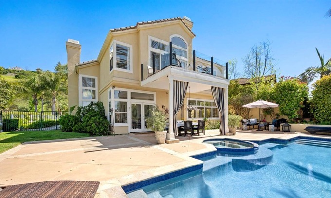 Laguna Niguel House | Laguna Oasis - large pool home close to beach and parks