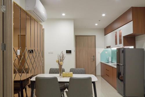 District 9 Apartment | Lahomestay 2PN Tiện Nghi tại S10