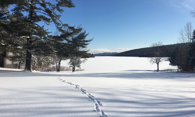 Copper Harbor Condo | Lake Fanny Hooe Resort-2 Bed With Balcony #12 1 Bedroom Hotel Room by RedAwning