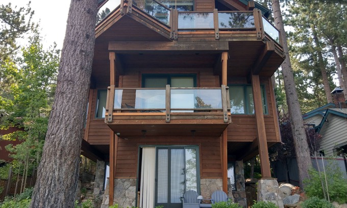 Glenbrook House | LAKE FRONT HOME WITH SUPER VIEWS, Lake Tahoe Nevada NO DISCOUNTS GIVEN