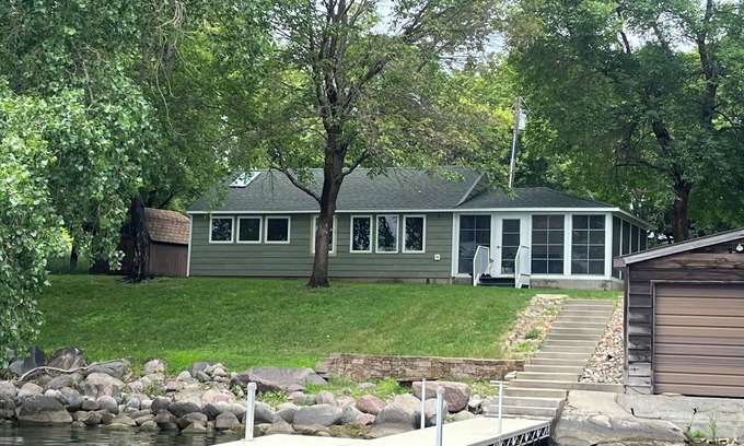 Prior Cabin | LAKE FRONT RENOVATED cabin with enclosed porch and loft on Big Stone Lake