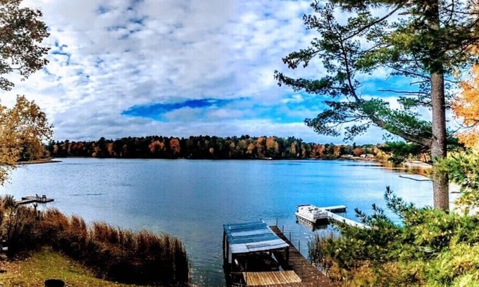 Shawano House | Lake Life on Clover Leaf Lakes πΆπ£