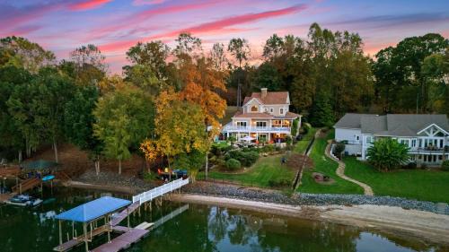 Mount Mourne House | Lake Norman Retreat w Pool Hot Tub Private Dock Lake Life Cove by AvantStay