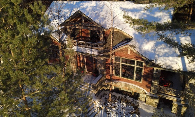 Lake Placid Ski Chalet | Lake View Chalet, enjoy a Luxury Adirondack Retreat with a walk to town location