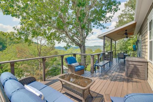 Silver Point House | Lake View Home in Silver Point Walk to Marina