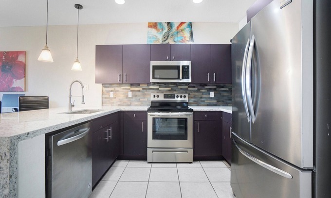 Lauderhill House | Lakefront Serenity: Kid-Friendly 2BR Townhome