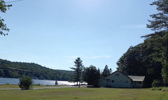 Caroga Lake Cabin | Lakefront Serenity Retreat with WiFi on Pristine Canada Lake