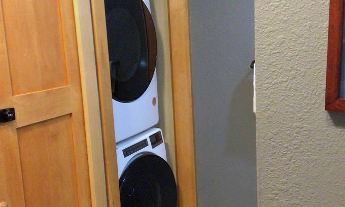 Three Lakes Condo | Lakeside Escape: 2BR + Loft Condo at Northernaire Resort