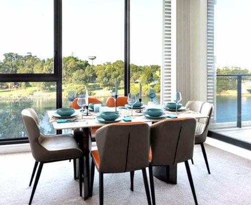 Wolli Creek Apartment | Lakeview Luxury 3Bedrooms Apt Wolli Creek close to Airport CBD