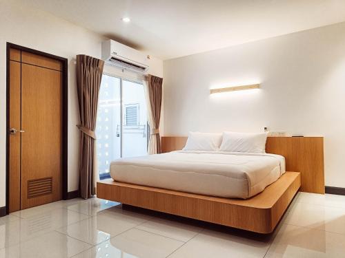 Talat Nuea Apartment | Laksika Place Khao Rang