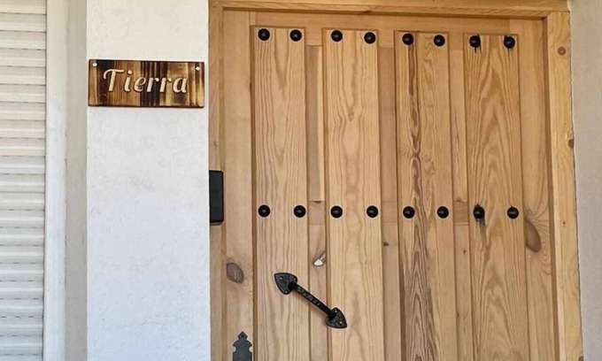 Navarredonda de Gredos Apartment | Land. Beautiful apartment. Villa de Gredos