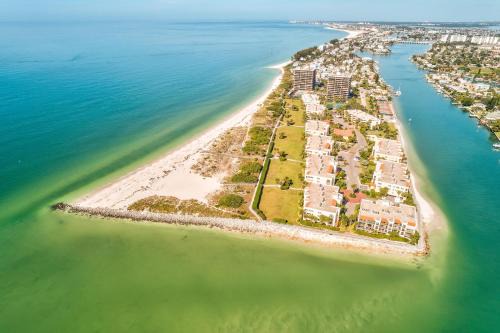 Sunset Beach House | Land's End 3-202 Bay Front