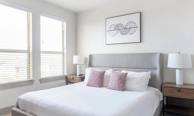Manor Apartment | Landing | Amazing 1BD, Pool, Gym