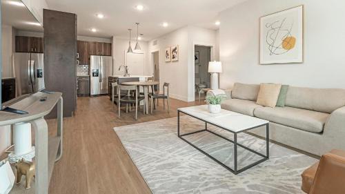 Seguin Apartment | Landing Apartments - Seguin