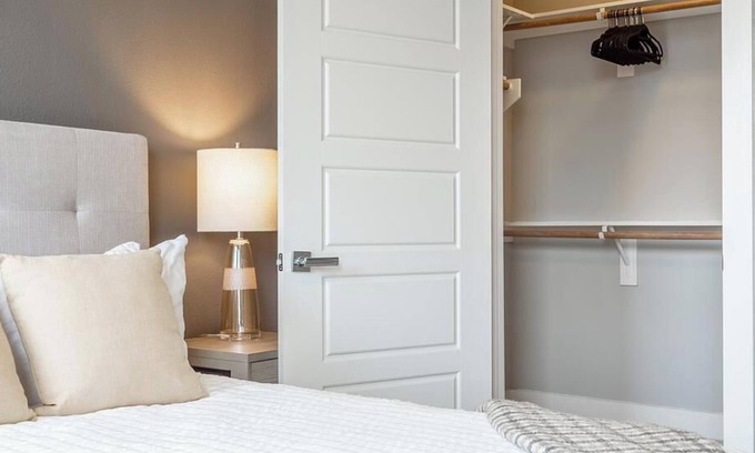 Mueller Apartment | Landing at AMLI on Aldrich - 1 Bedroom in Mueller