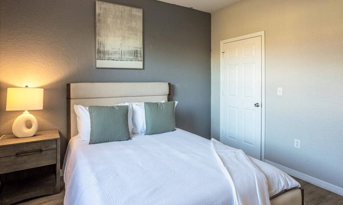 Survey Creek Apartment | Landing at Solero Plantation - 2 Bedrooms in Downtown Plantation