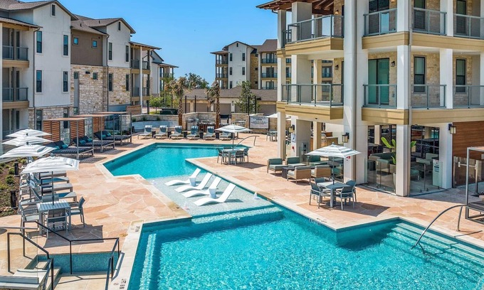 Austin Apartment | Landing at The Artesian at Bee Cave - 1 Bedroom.