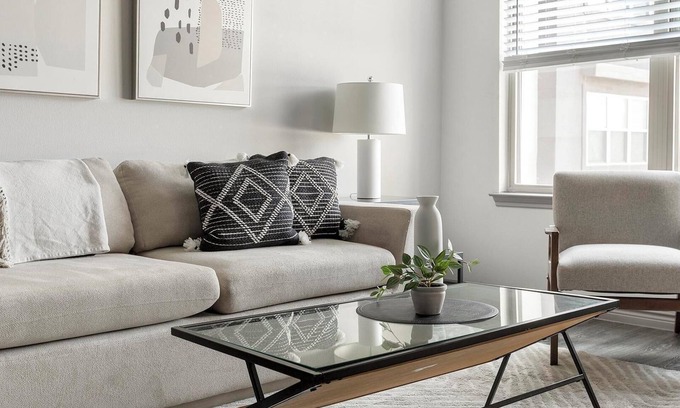 Fort Worth Apartment | Landing | Beautiful 1BD, Courtyard, Clubhouse