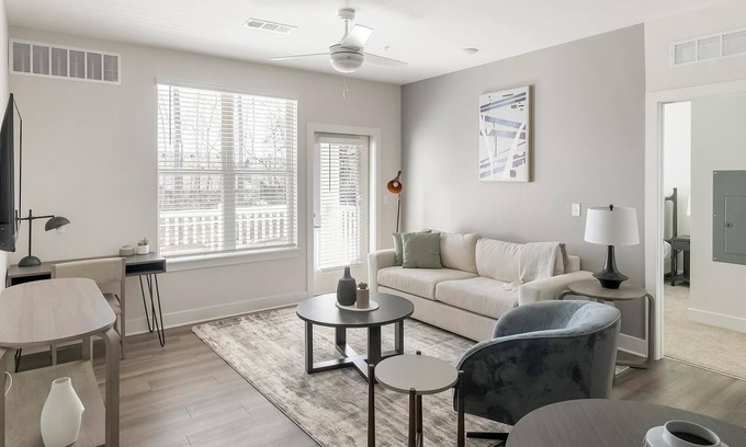 Belle Mina Apartment | Landing | Beautiful 2BD, Pool, Courtyard