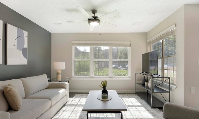 Molalla Apartment | Landing | Beautiful 2BD, Pool, Clubhouse