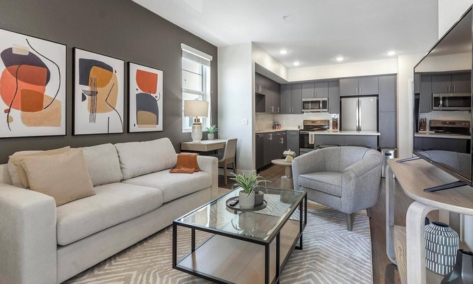 Spring Apartment | Landing | Chic 2BD, Gym, Pool